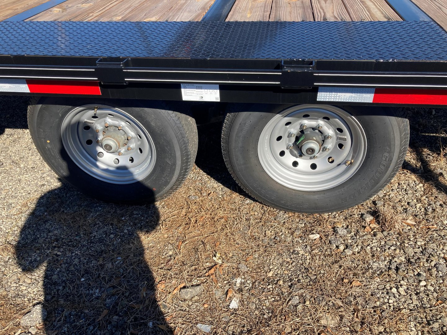 New 2024 McElrath Trailers 8.5x25TH7T Deckover Trailer
