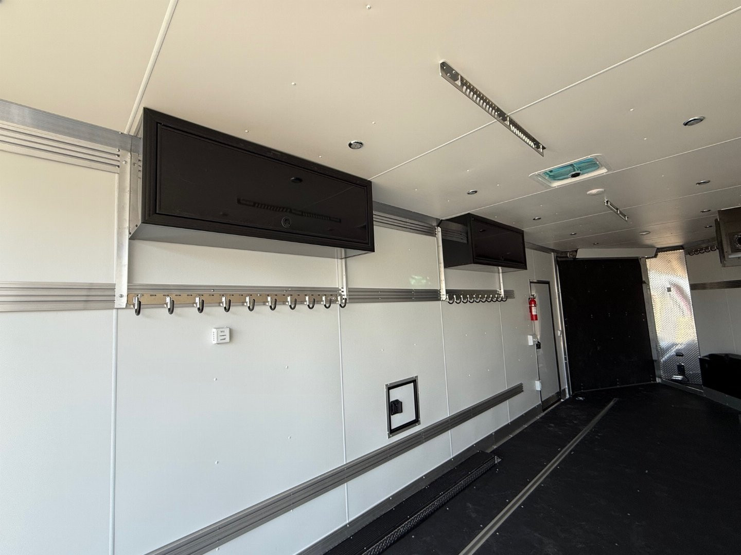 New 2024 ALCOM 8.5X24 Cargo / Enclosed Trailer