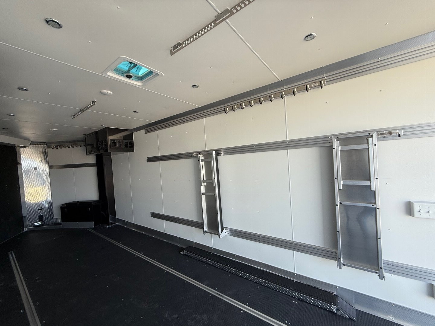 New 2024 ALCOM 8.5X24 Cargo / Enclosed Trailer