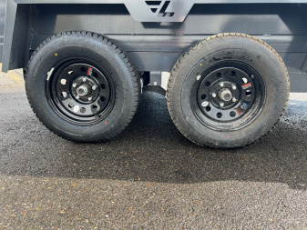 New 2025 Lamar Trailers 60X10 Dump Trailer