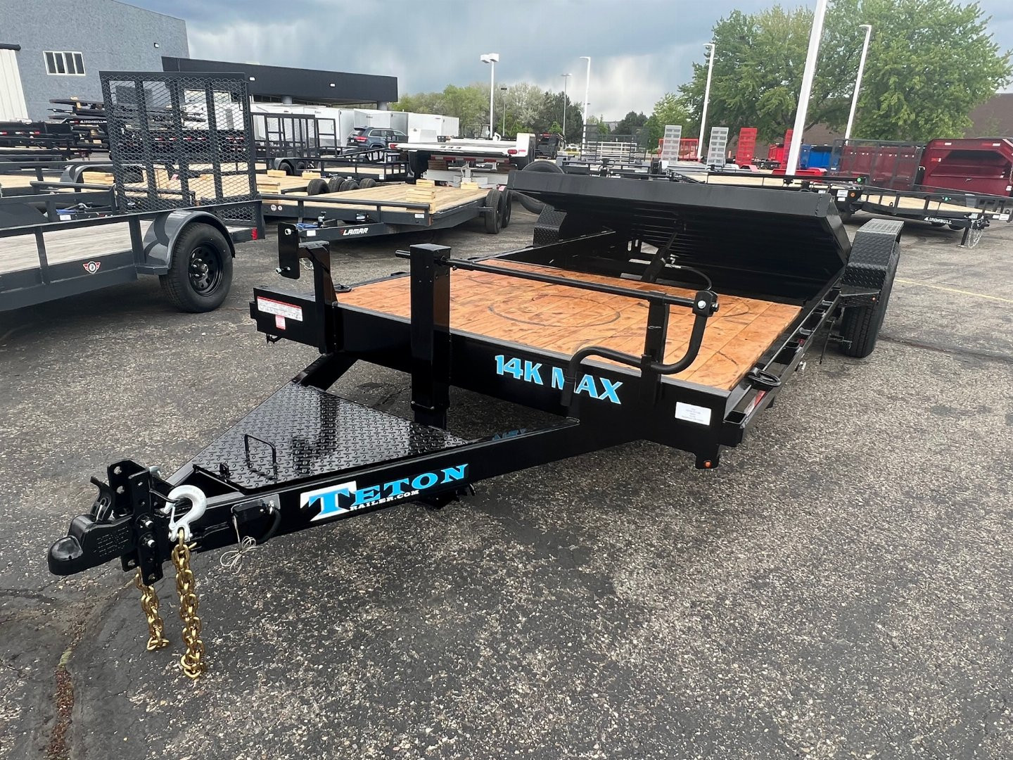 New 2024 TETON TRAILER 83X22 Equipment Trailer