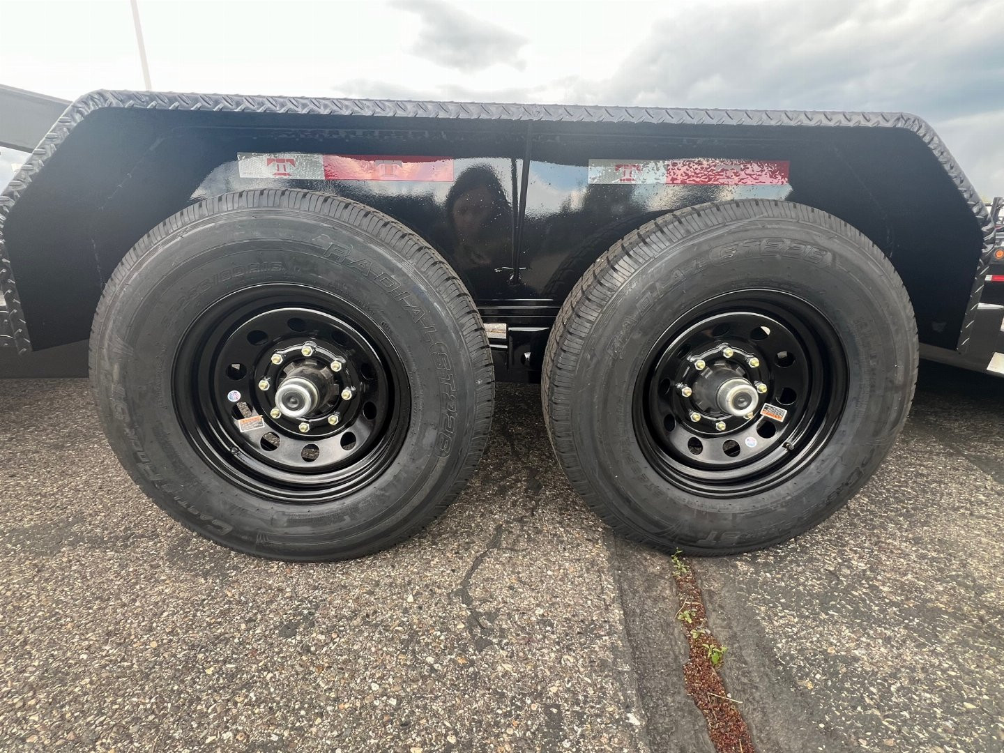 New 2024 TETON TRAILER 83X22 Equipment Trailer