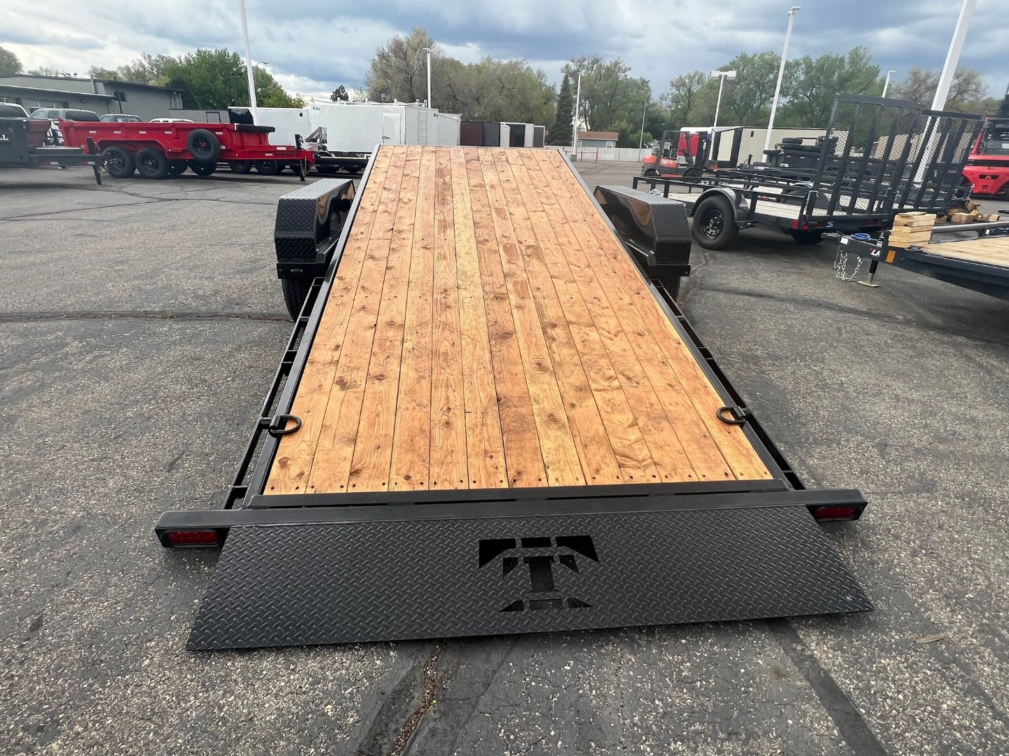 New 2024 TETON TRAILER 83X22 Equipment Trailer