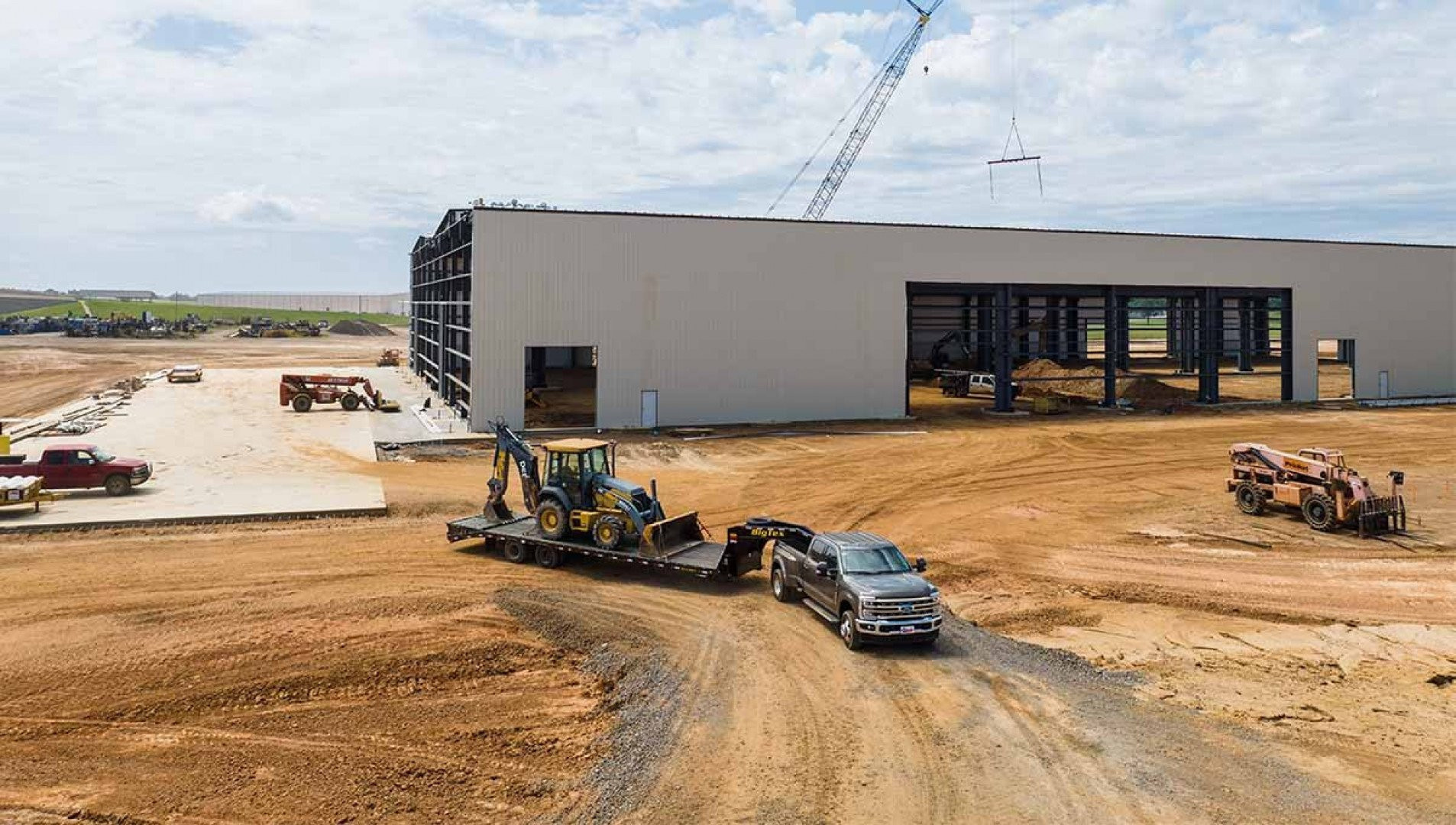 New 2026 Big Tex Trailers 22GN-25+5 (23.9K) Gooseneck Flatbed Trailer