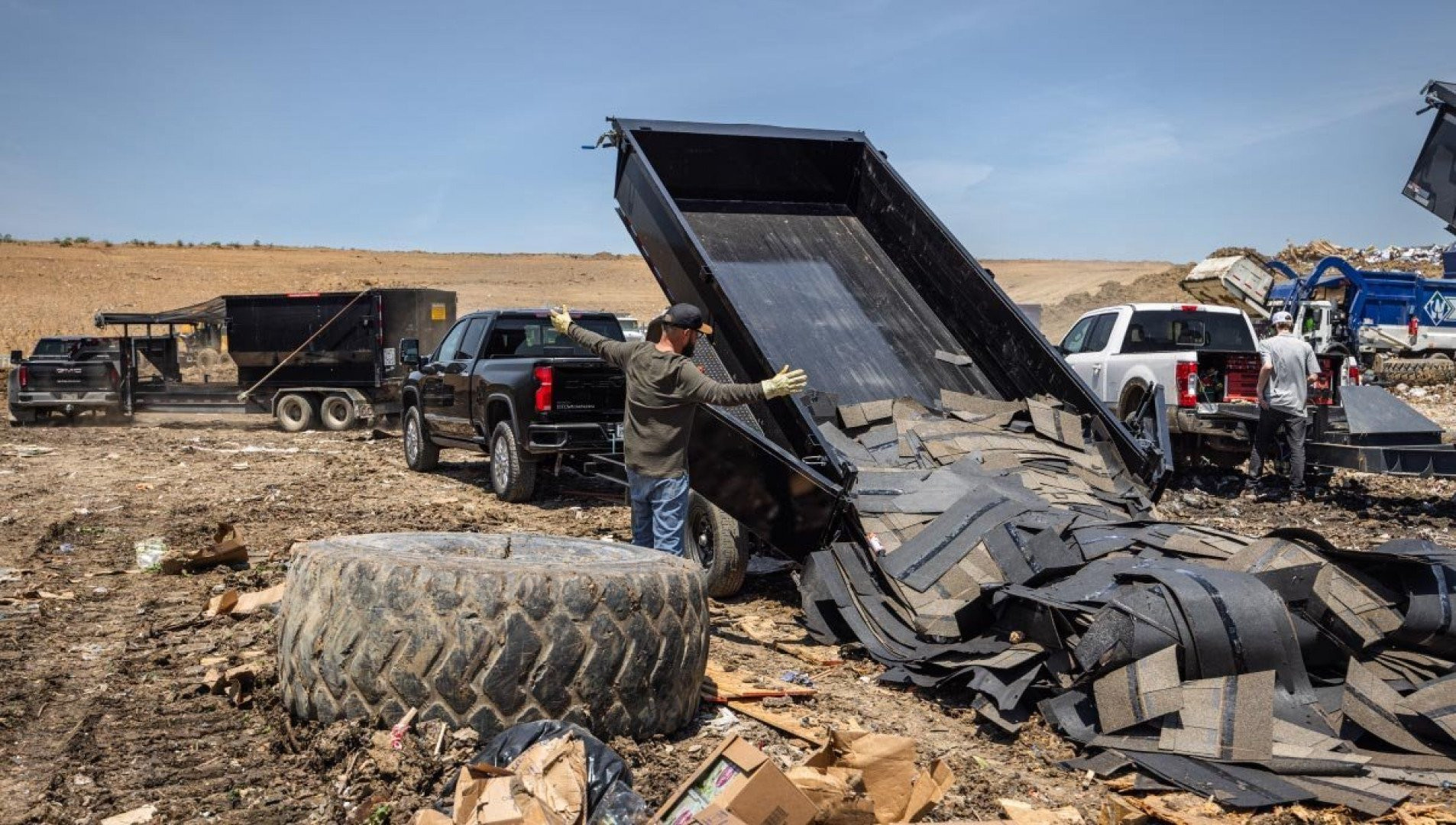 New 2025 Big Tex Trailers 14LX-14 83x14 (14K) Dump Trailer