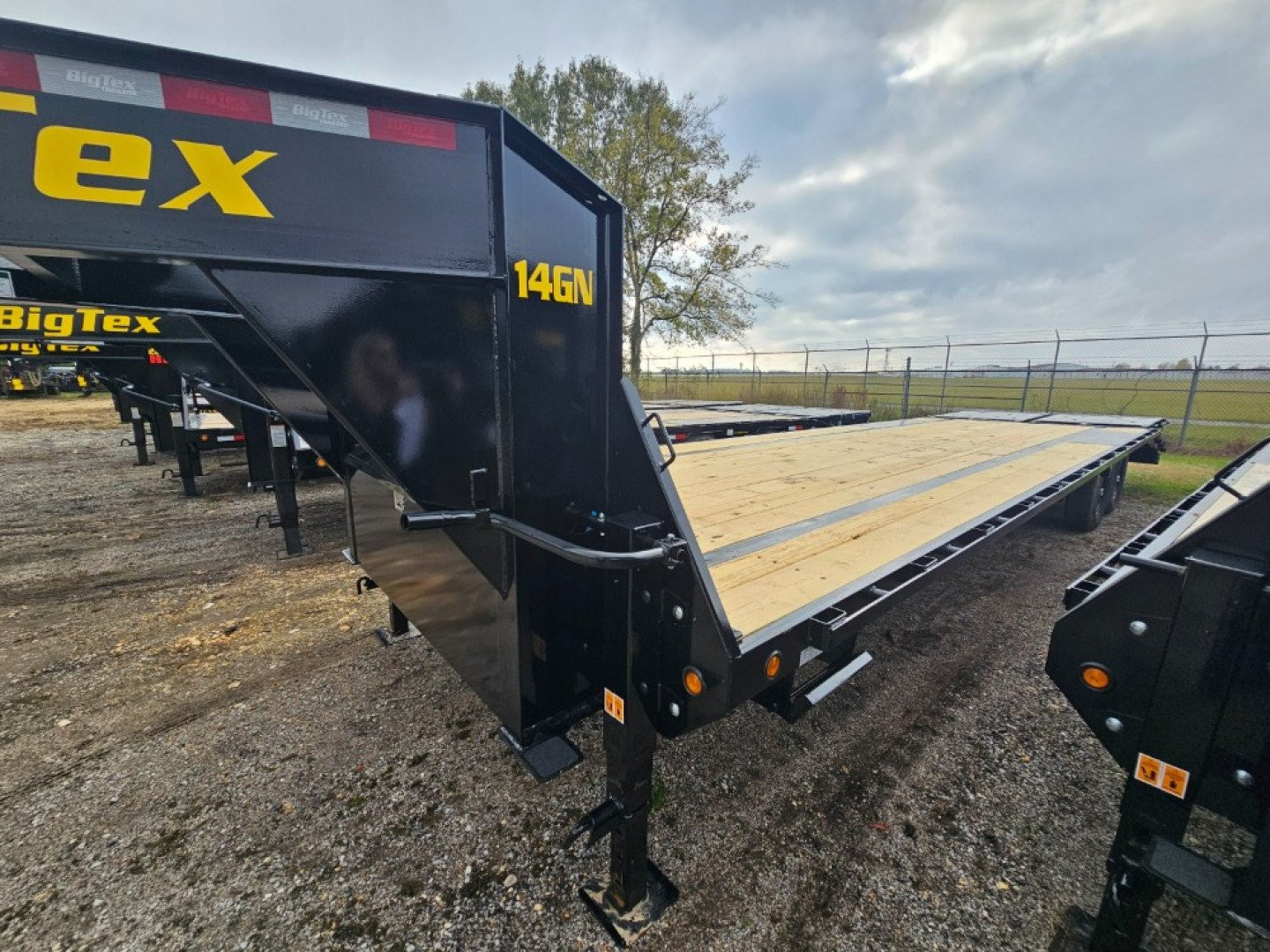 New 2025 Big Tex Trailers 14GN-30D5A-MRBK Flatbed Trailer
