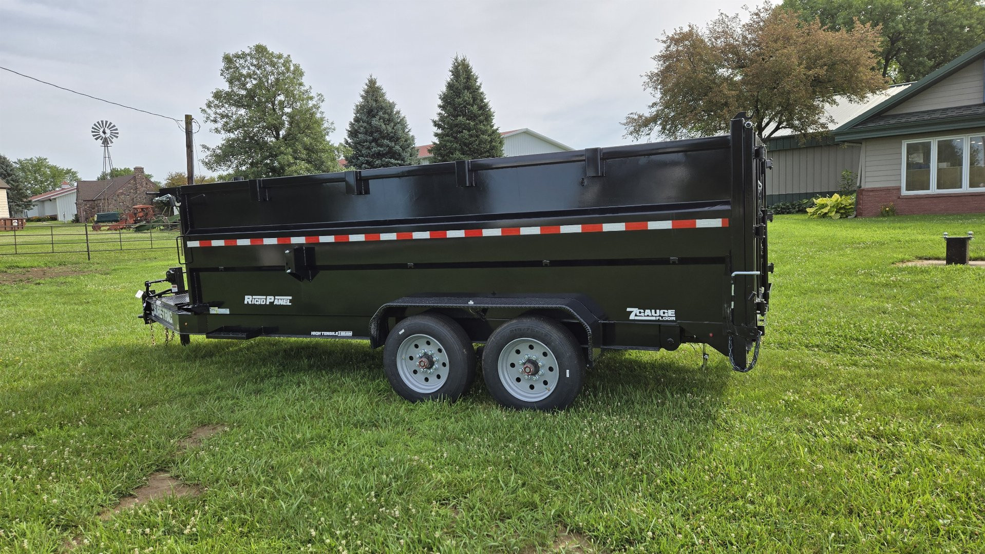 2025 Sure-Trac photo 3