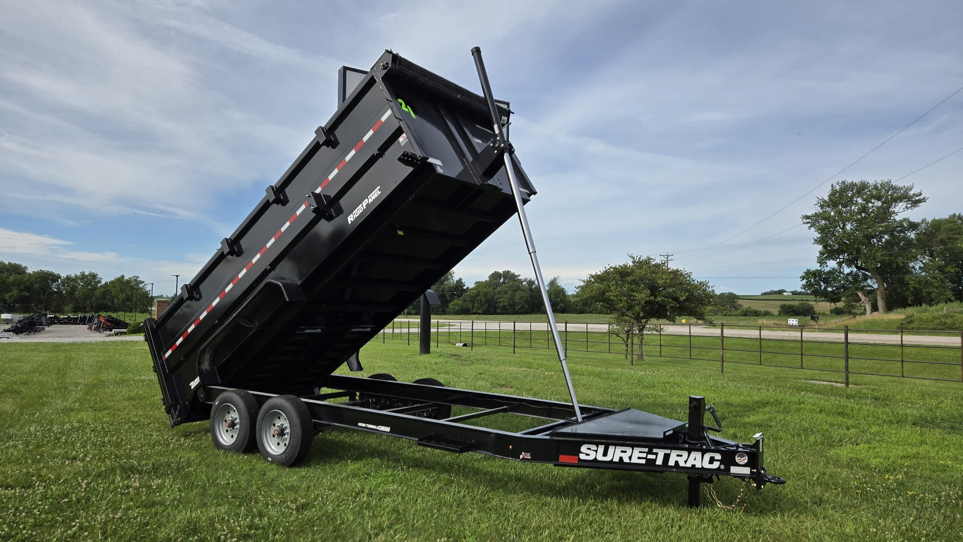 2025 Sure-Trac photo 2