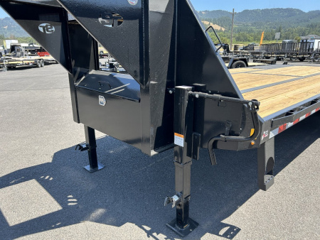 New 2025 Sure-Trac 8.5x32 Gooseneck Deckover Trailer w/ Hyd. Beavertail 25.9K GVWR