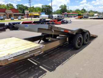 New (S1303430) 2025 Diamond C HXD