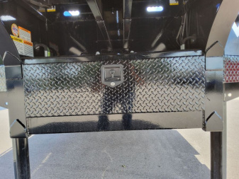 New (S1300811) 2025 Diamond C SDX