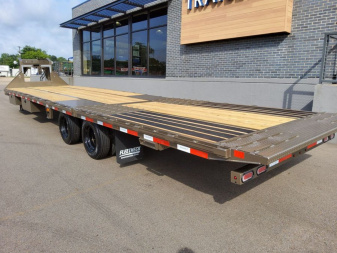 New (S1302661) 2025 Diamond C FMAX