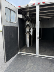 Used 2001 Sooner 7307 Horse Trailer