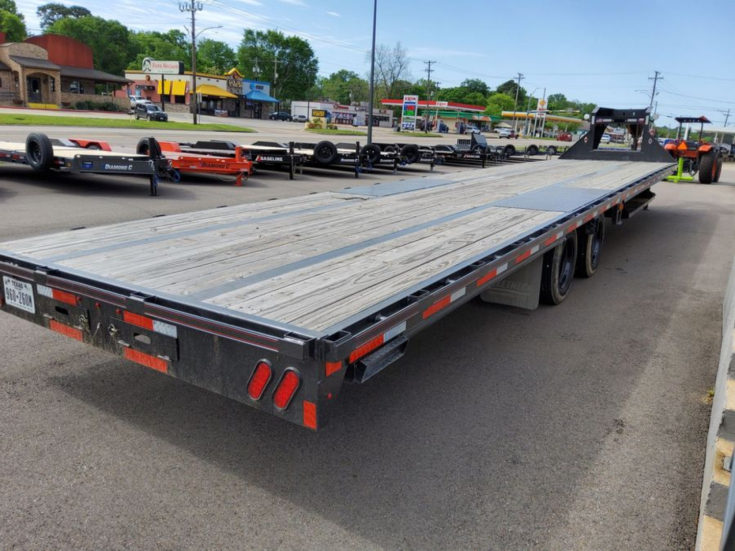 Used (R1284807b) 2024 Diamond C FMAX