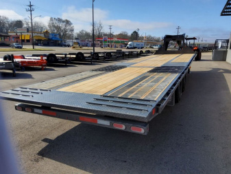 Used (S1295286A) 2025 Diamond C FMAX