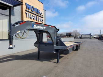 Used (S1295286A) 2025 Diamond C FMAX