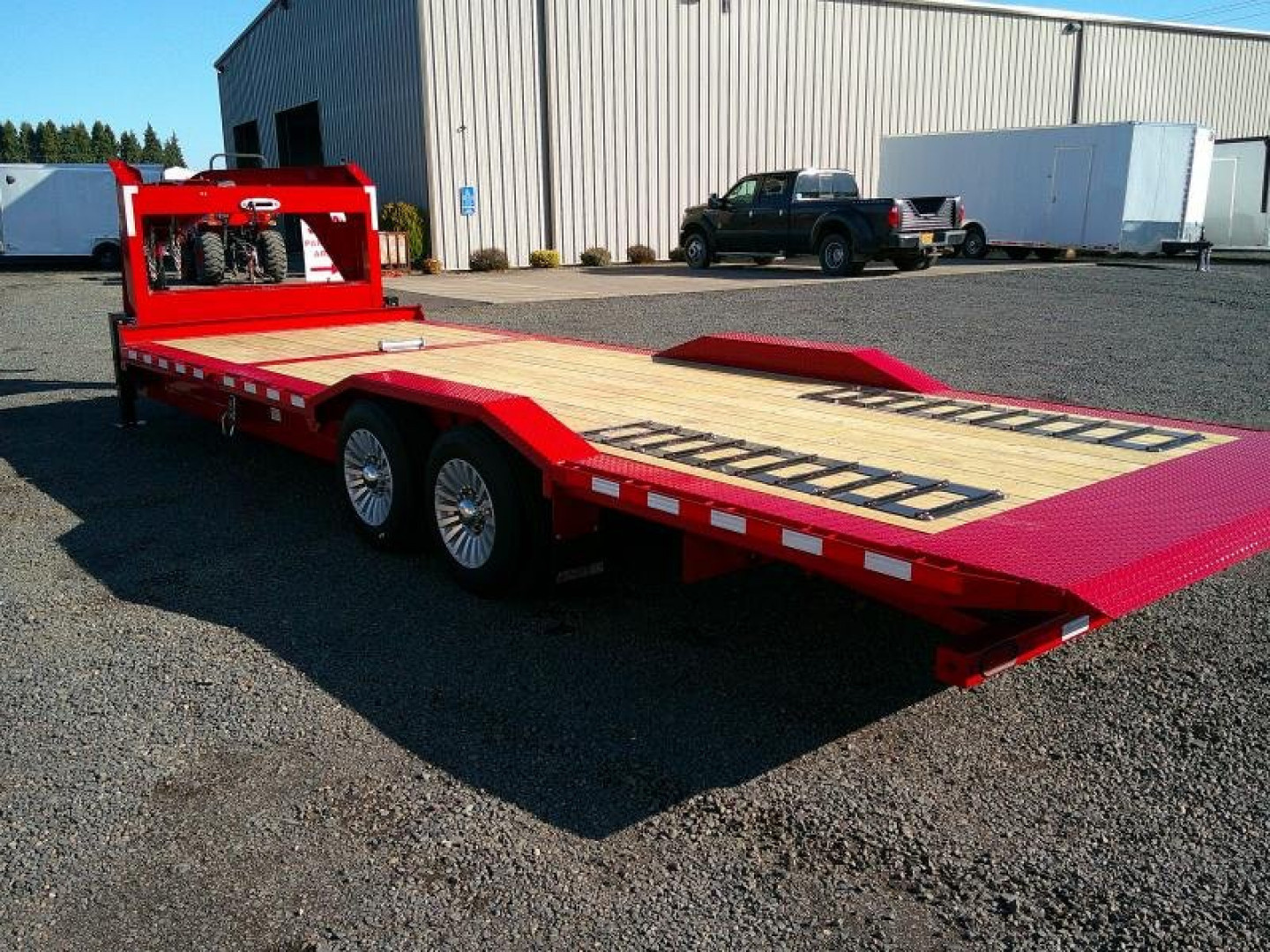 New 2025 MIDSOTA 8.5x24 Split Tilt Gooseneck Equipment Trailer 18.4K GVWR