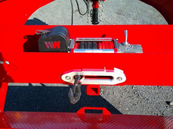 New 2025 MIDSOTA 8.5x24 Split Tilt Gooseneck Equipment Trailer 18.4K GVWR