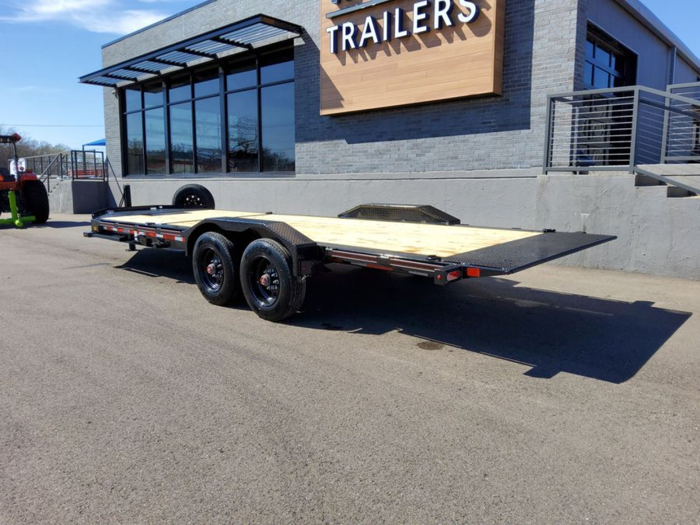 New (S1297208) 2025 Diamond C HDT