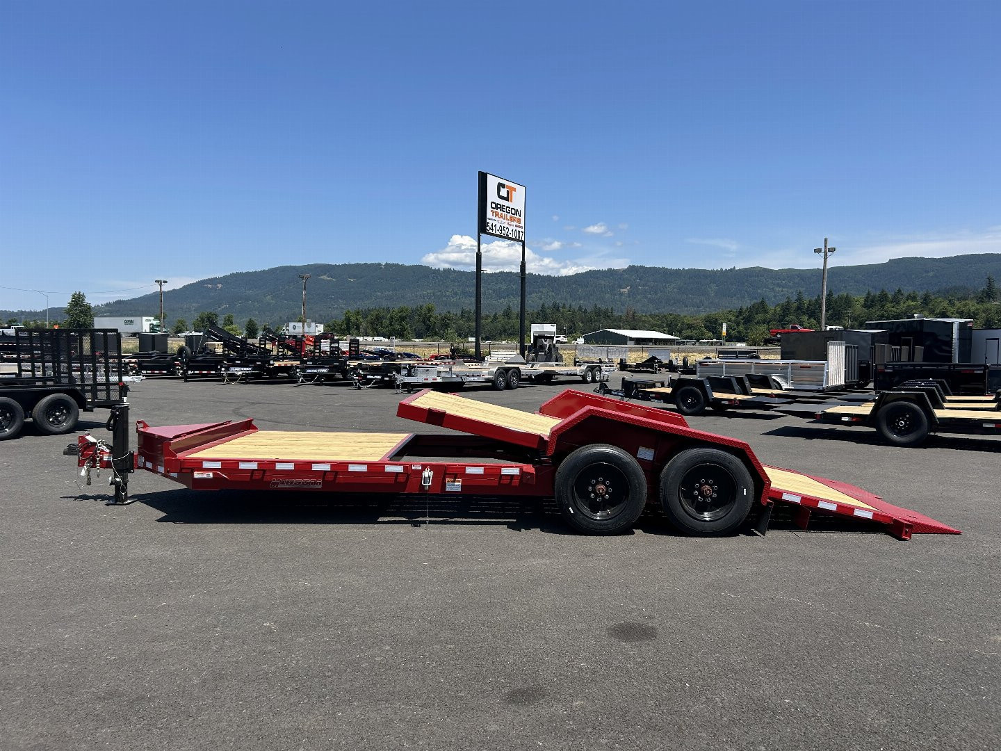 New 2025 Midsota 7x24 Split Tilt Equipment Trailer 17.6K GVWR