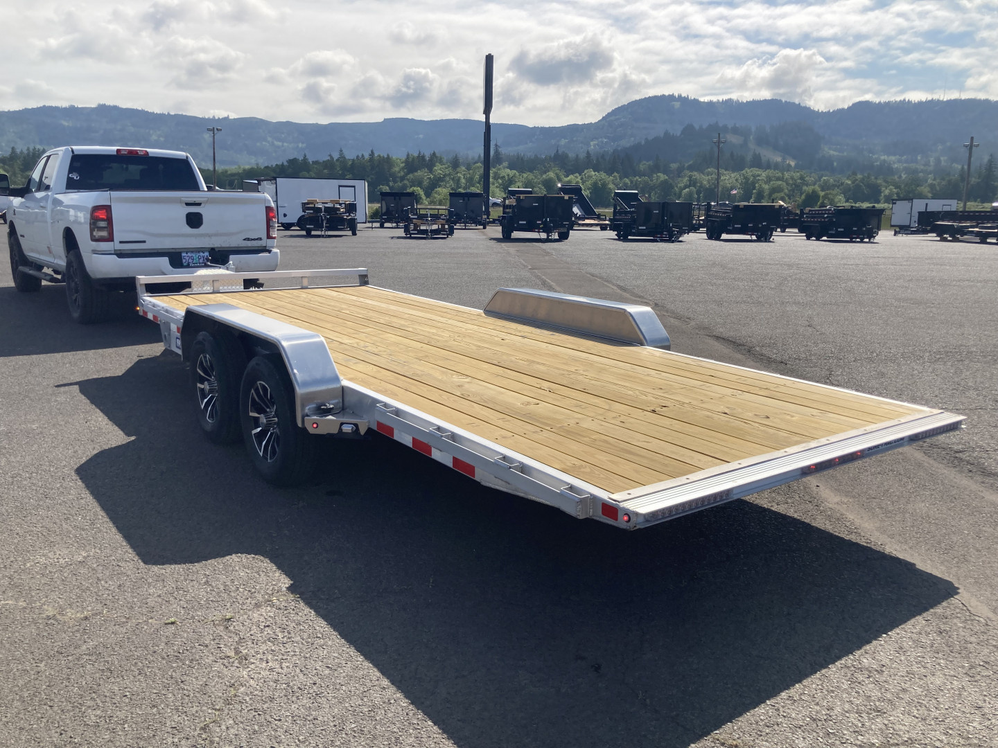 New 2025 Sure-Trac 7x18 Aluminum Power Tilt 7K GVWR