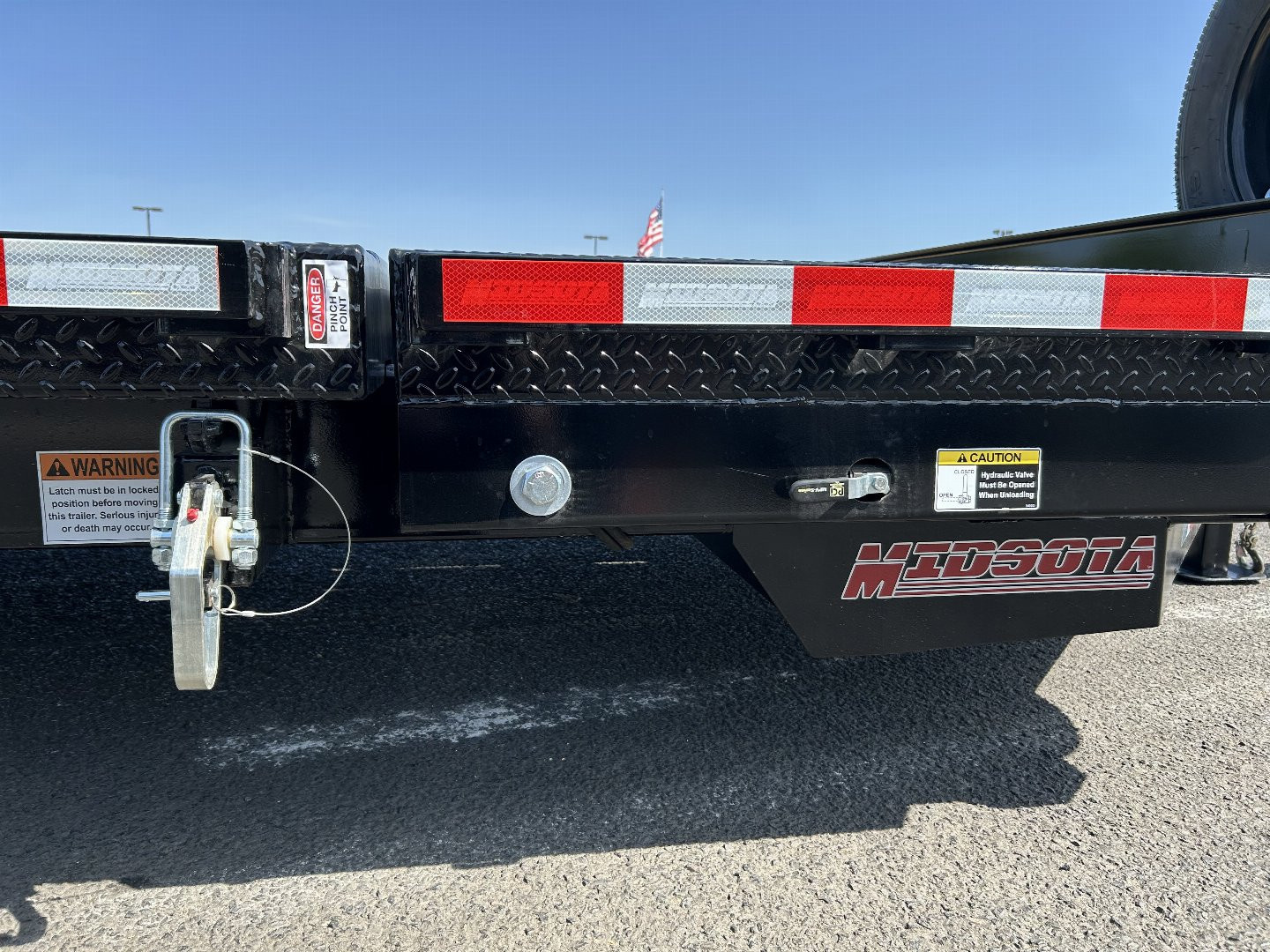 New 2025 Midsota 8.5x22 Split Tilt Equipment Trailer 17.6K GVWR