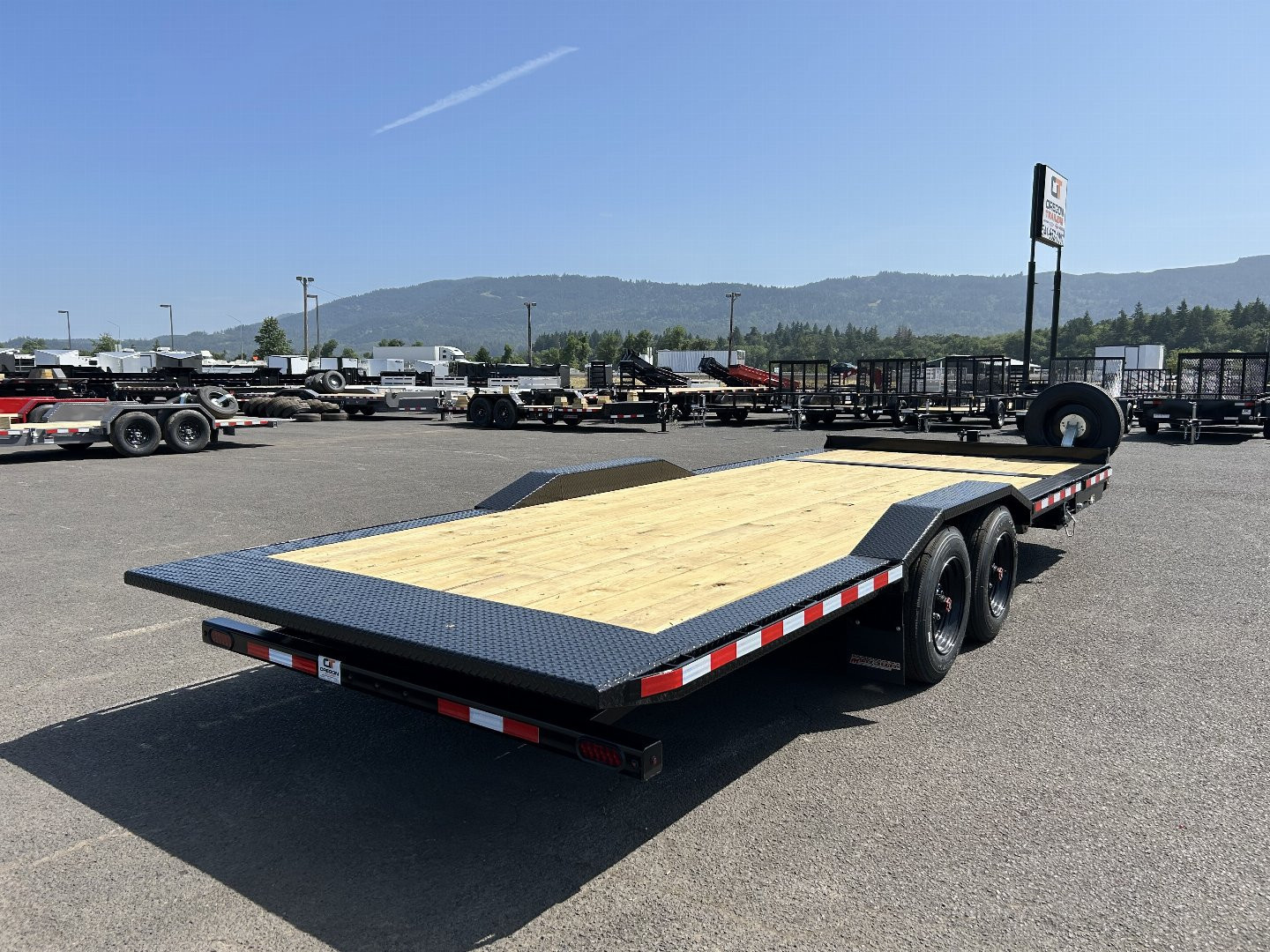New 2025 Midsota 8.5x22 Split Tilt Equipment Trailer 17.6K GVWR