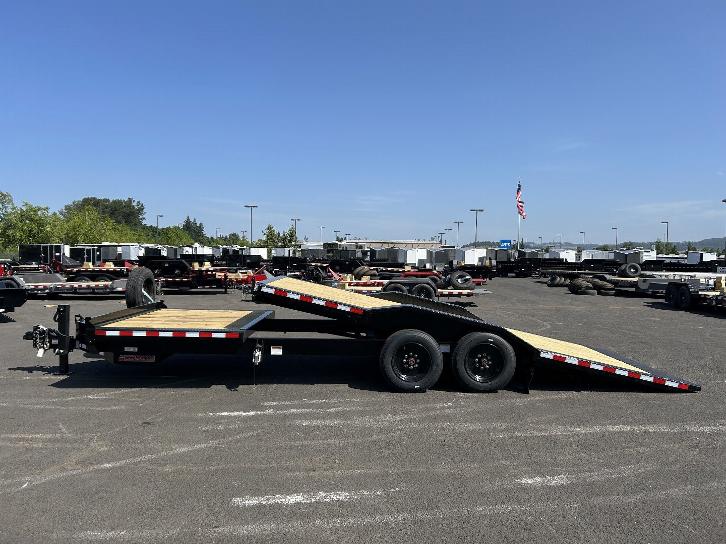 New 2025 Midsota 8.5x22 Split Tilt Equipment Trailer 17.6K GVWR