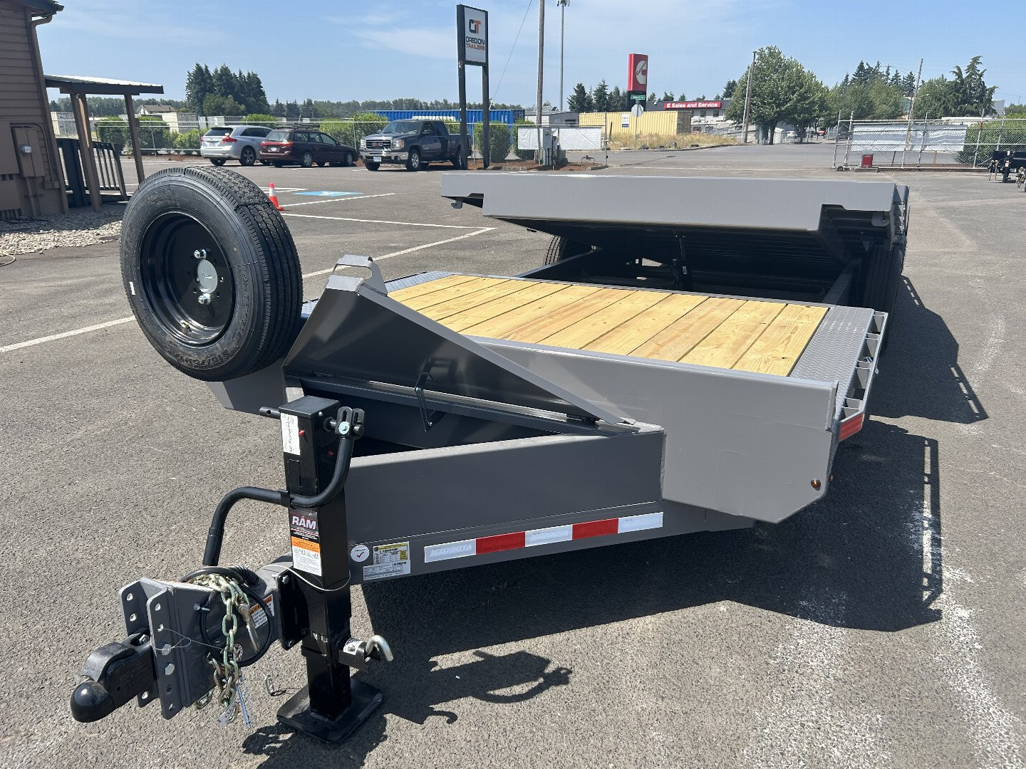 New 2025 Midsota 8.5x24 (18+8) Split Tilt Equipment Trailer 17.6K GVWR