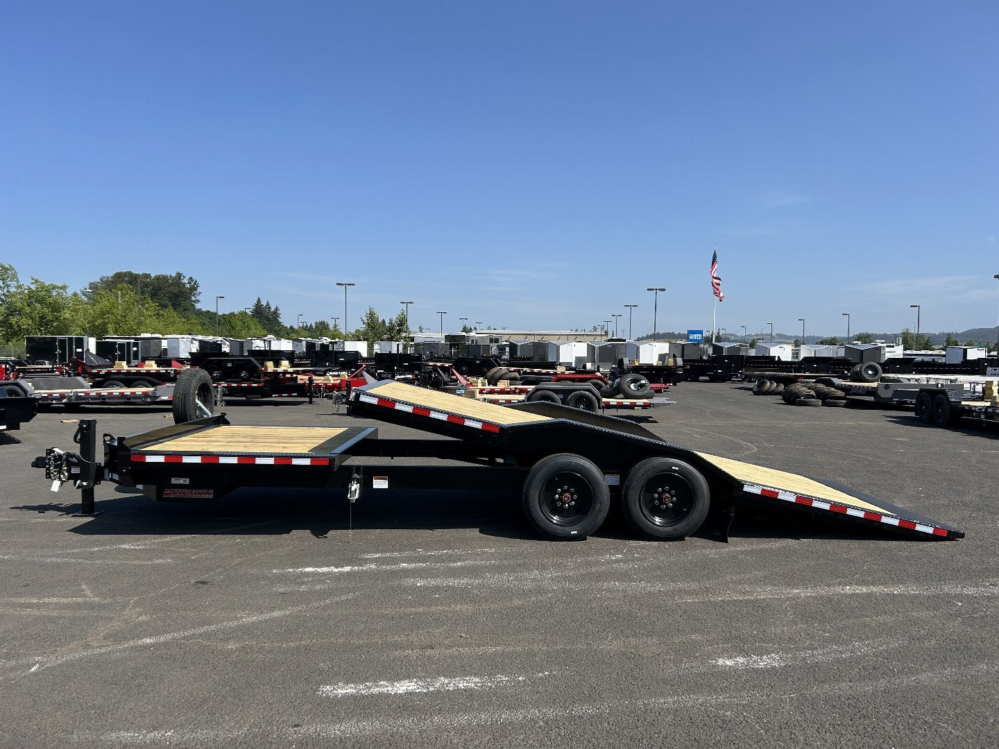 New 2025 MIDSOTA 8.5x24 (18+6) 17.6K GVWR Split Tilt Equipment Trailer