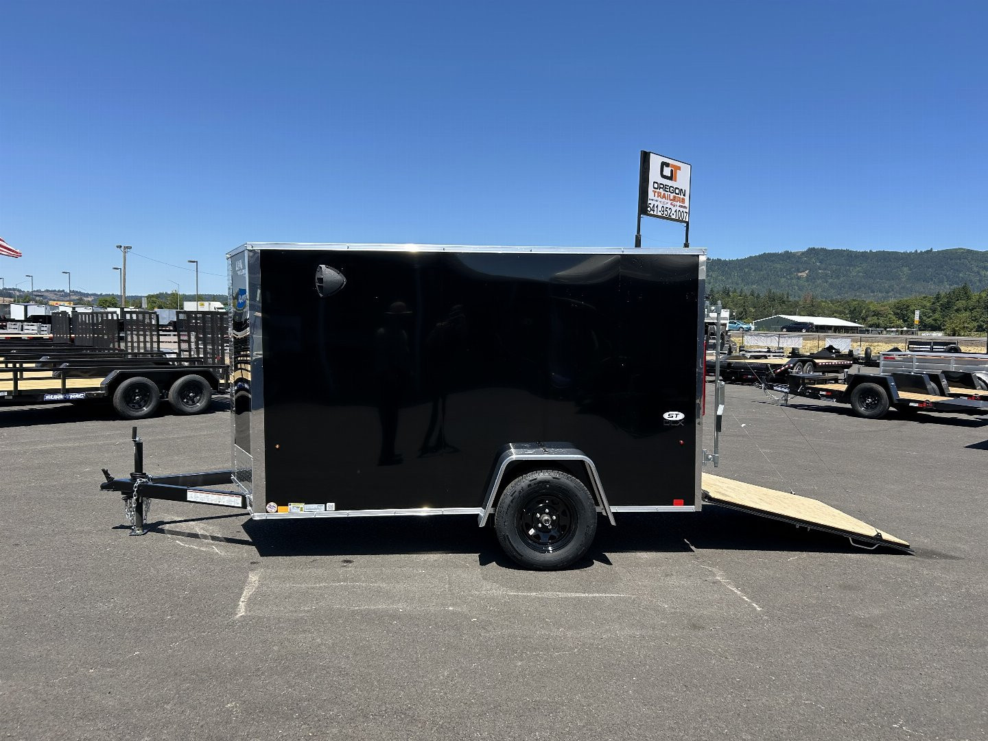 New 2025 Look 5X10 DLX Enclosed Cargo Trailer with Rear Ramp Door 3K GVWR