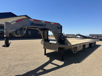 New 2025 Diamond C Trailers FMAX212HDT 2.0 Pacesetter Flatbed Trailer