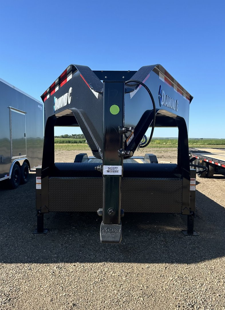 New 2025 Diamond C Trailers LPX207 Gooseneck Flatbed Trailer