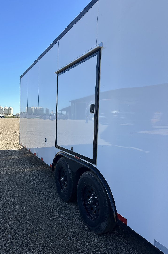 New 2026 Southland Trailers Larct52-826v-86r Cargo / Enclosed Trailer