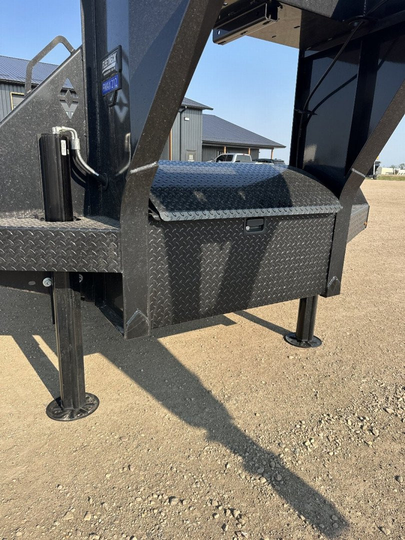 New 2025 Diamond C Trailers FMAX212 2.0 Flatbed Trailer