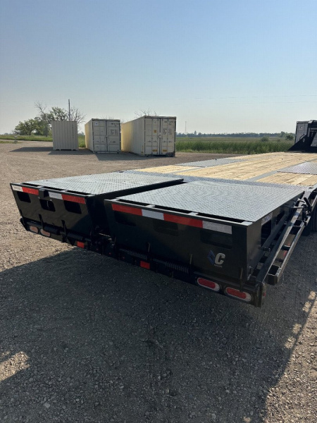 New 2025 Diamond C Trailers FMAX212 2.0 Flatbed Trailer