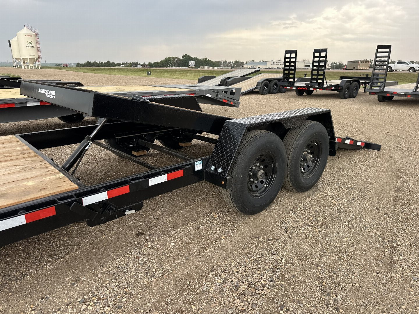 New 2025 Southland Trailers LBAT8-616blktlt Tilt Trailer