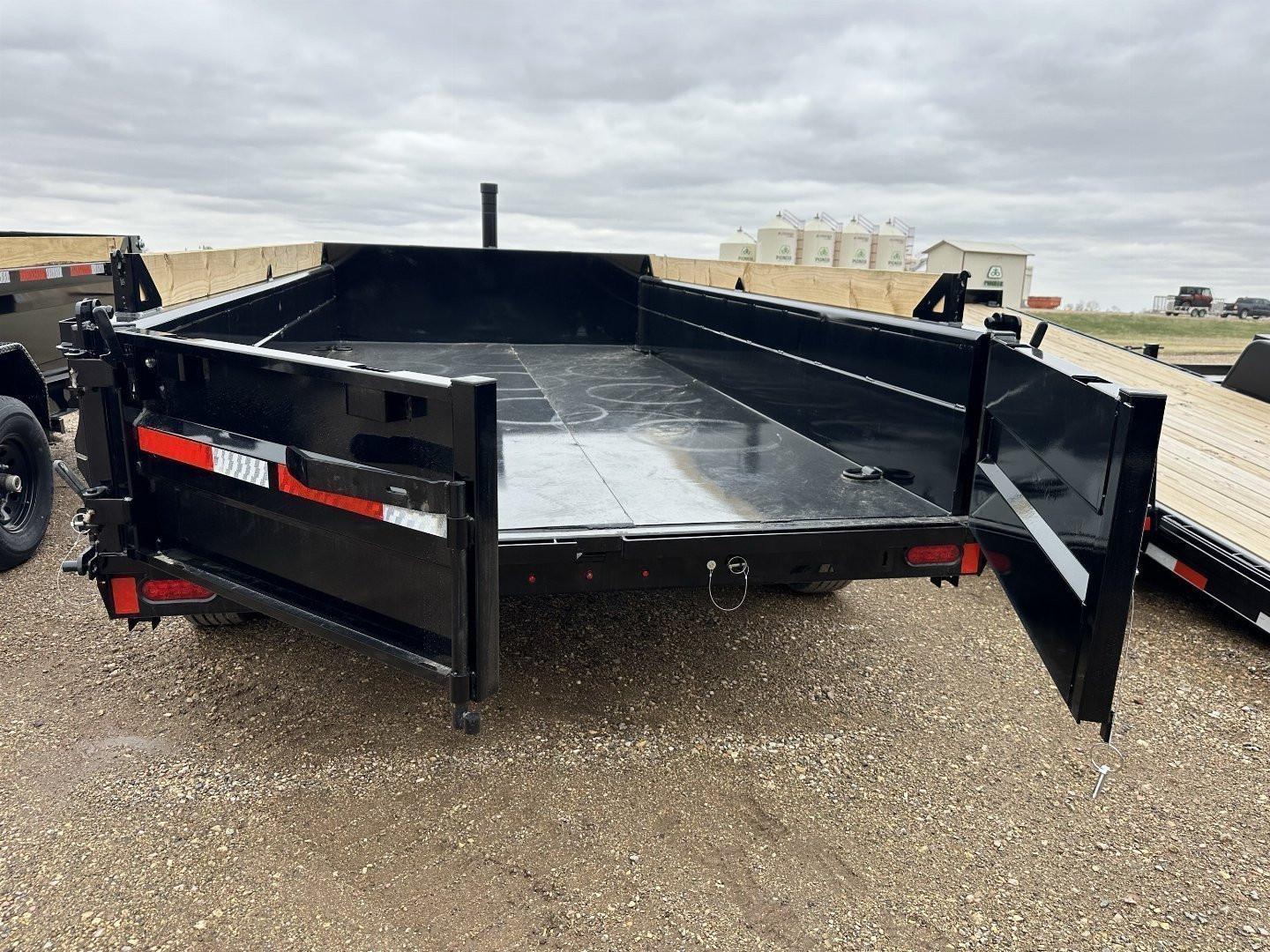 New 2025 Base Line HDU207 Dump Trailer