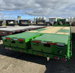 New 2024 Diamond C Trailers FMAX210 Flatbed Trailer