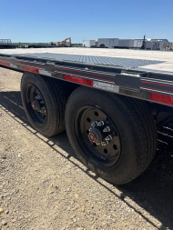 New 2023 Diamond C Trailers DEC210 Flatbed Trailer