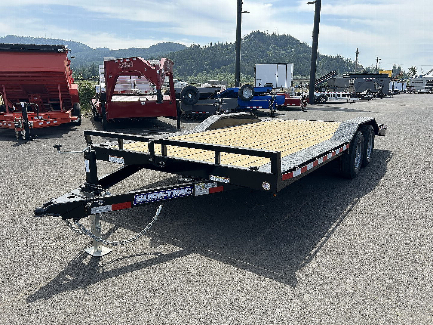 New 2025 Sure-Trac 8.5x18 Car Hauler Drive Over Fenders 10K GVWR