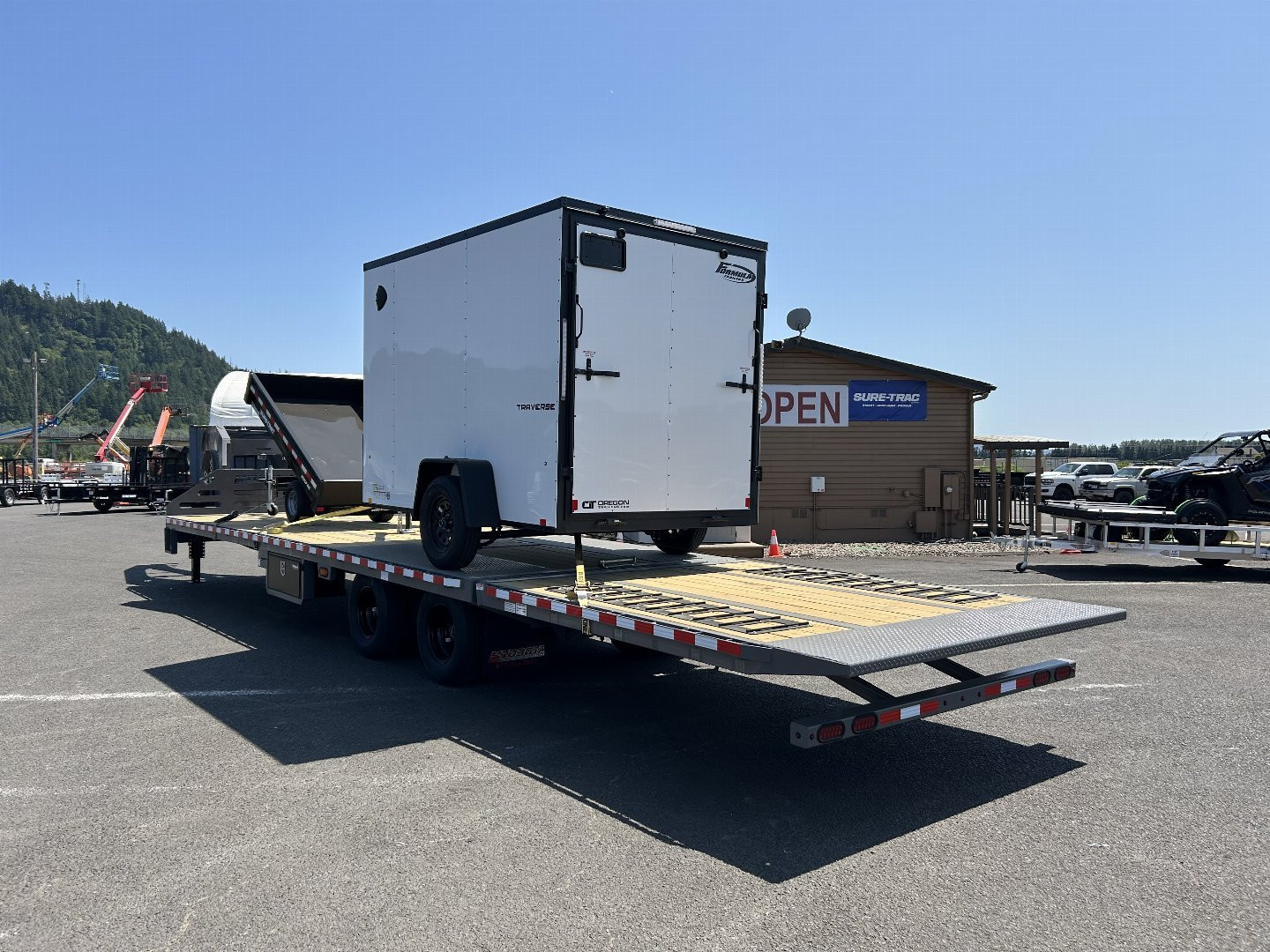 New 2025 MIDSOTA 8.5x36 Gooseneck Deckover 25.9K