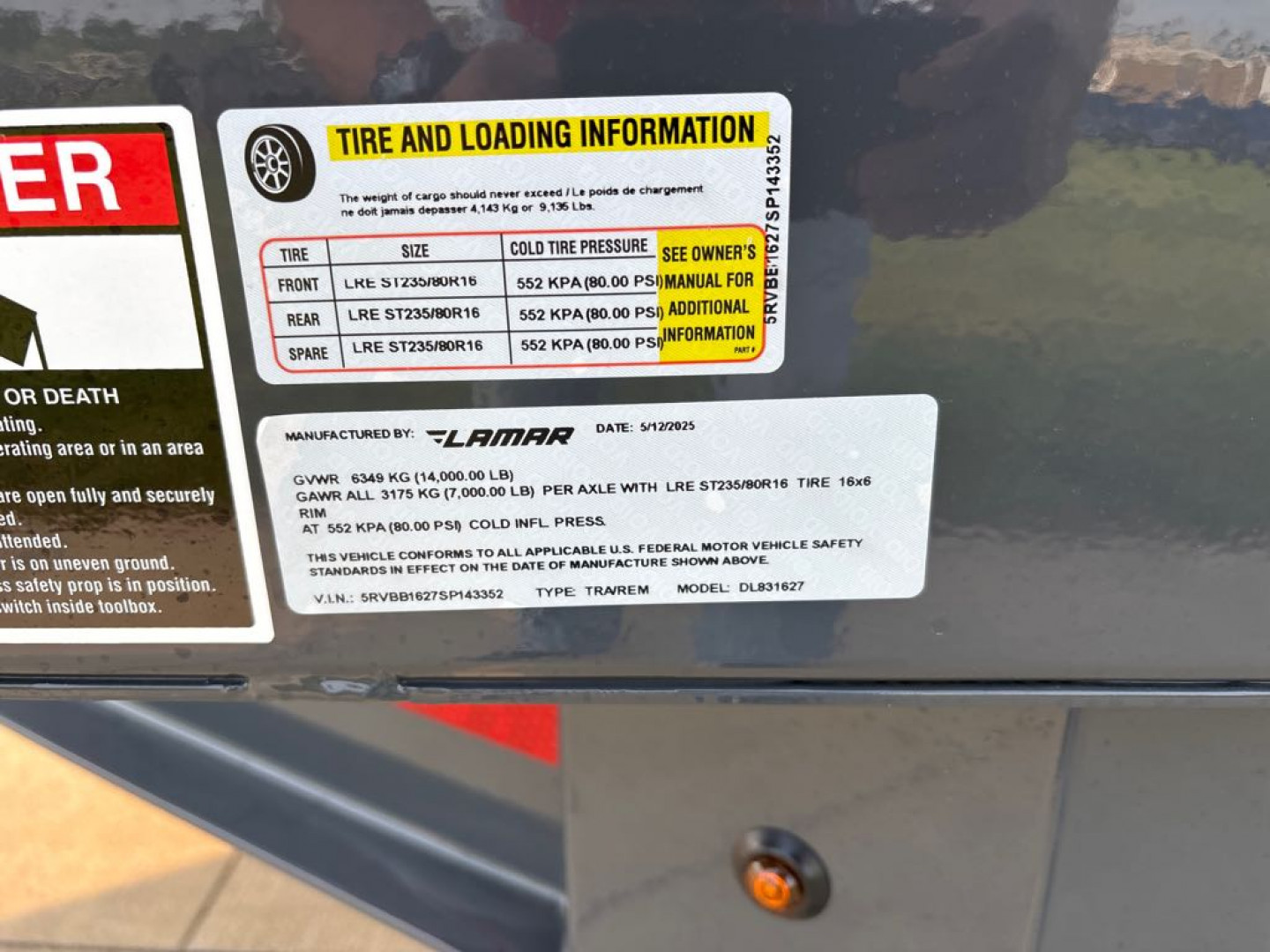 New 2025 Lamar Trailers DL831627-24 Dump Trailer