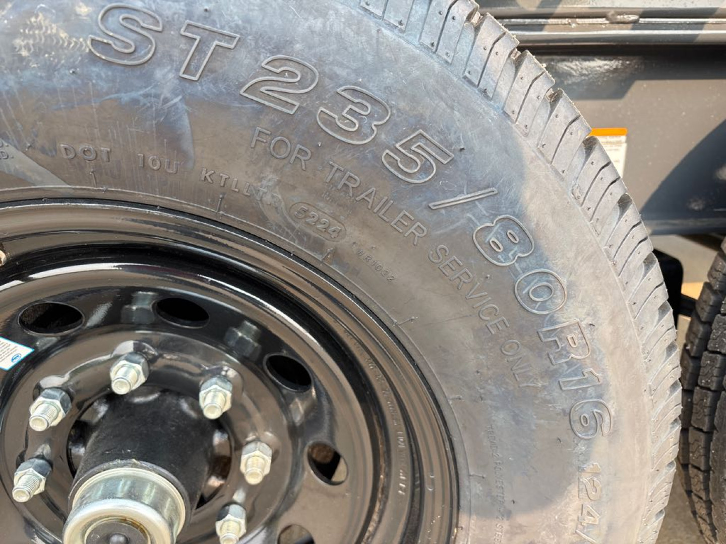 New 2025 Lamar Trailers DL831627-24 Dump Trailer