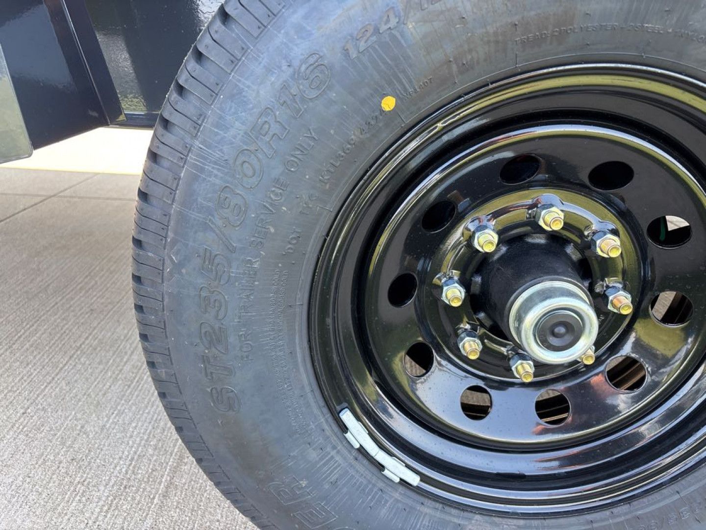 New 2025 Lamar Trailers DL831427-36 Dump Trailer