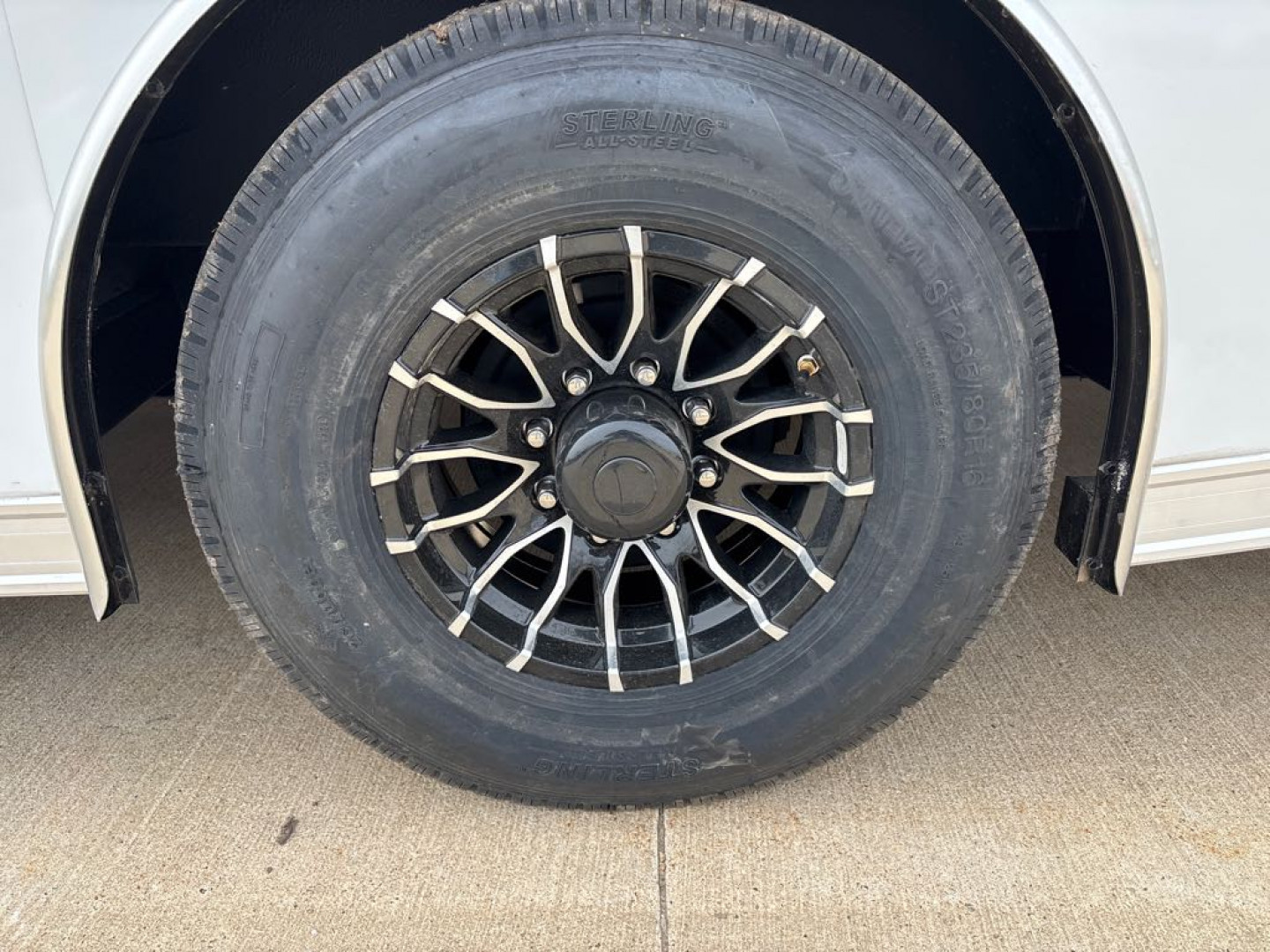 New 2025 United Trailers CLA-8.528TA52 Car / Racing Trailer