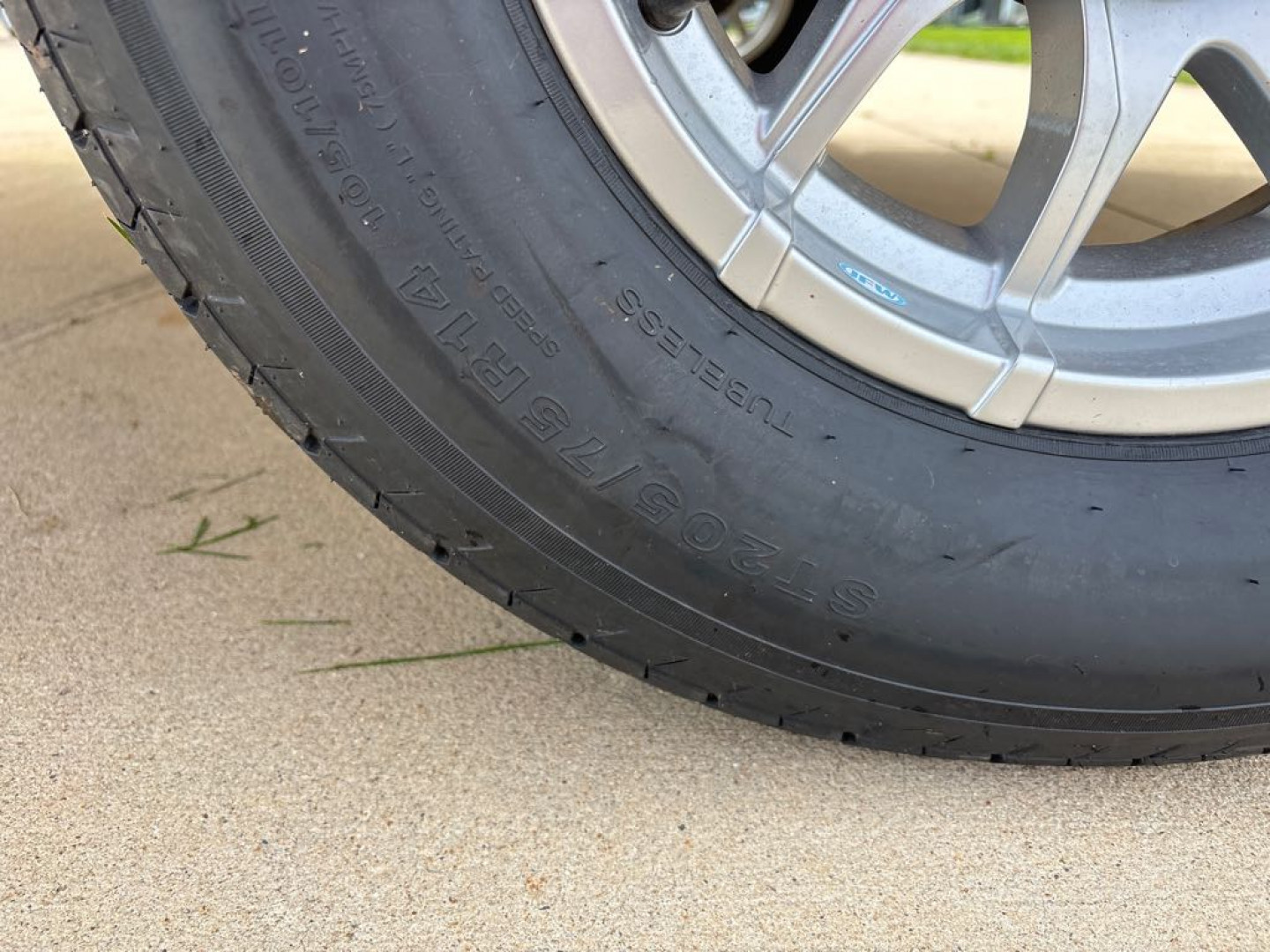 New 2025 Aluma 6810H-TILT-S Utility Trailer