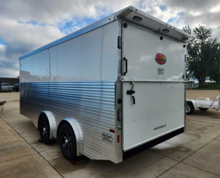 New 2024 Sundowner 8'X20' WORKHORSE ENCLOSED Horse Trailer