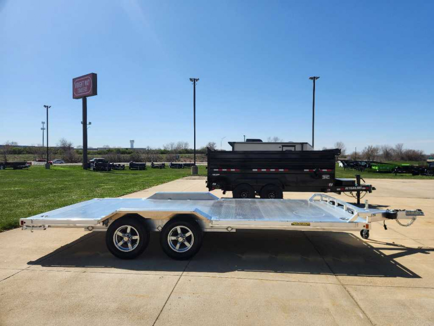 New 2025 Aluma 18' WIDE BODY DRIVE OVER FENDERS Utility Trailer