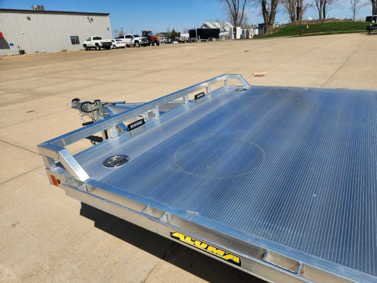 New 2025 Aluma 18' WIDE BODY DRIVE OVER FENDERS Utility Trailer